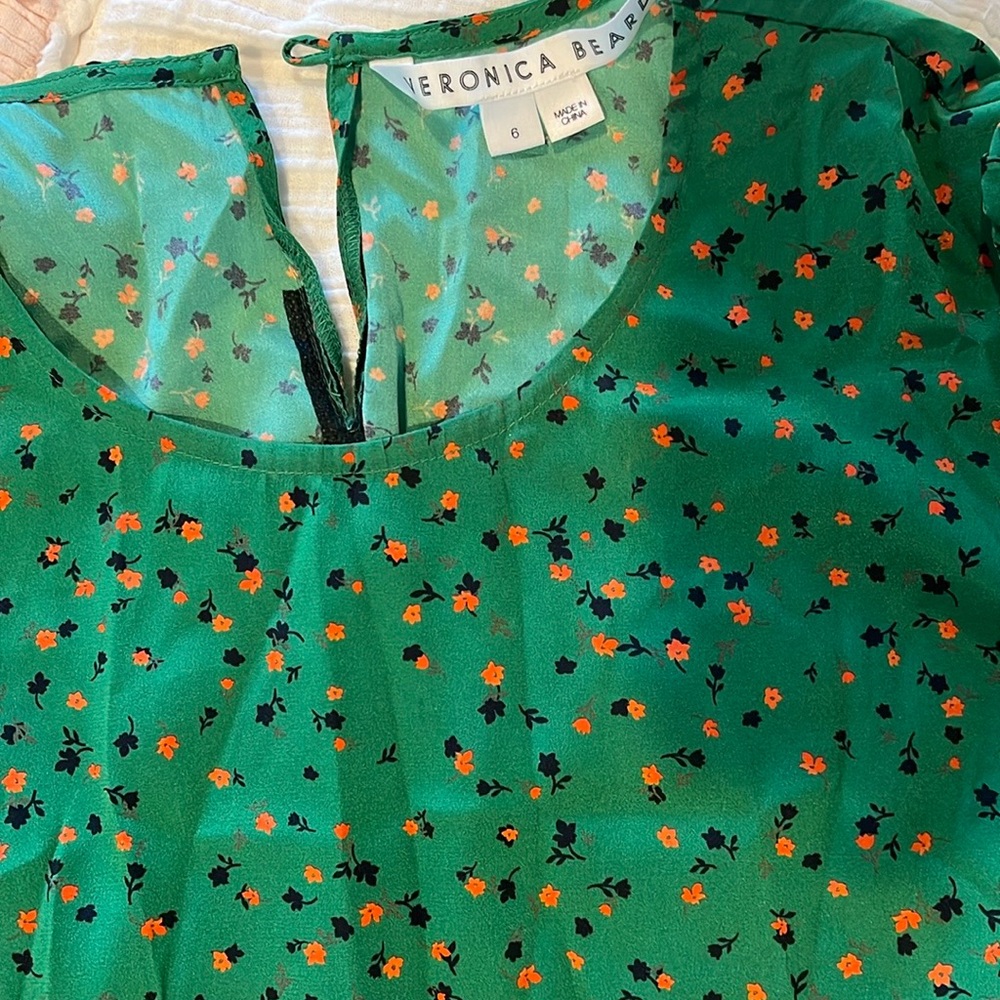 Veronica Beard Green Cut Out Blouse - Picture 5 of 5